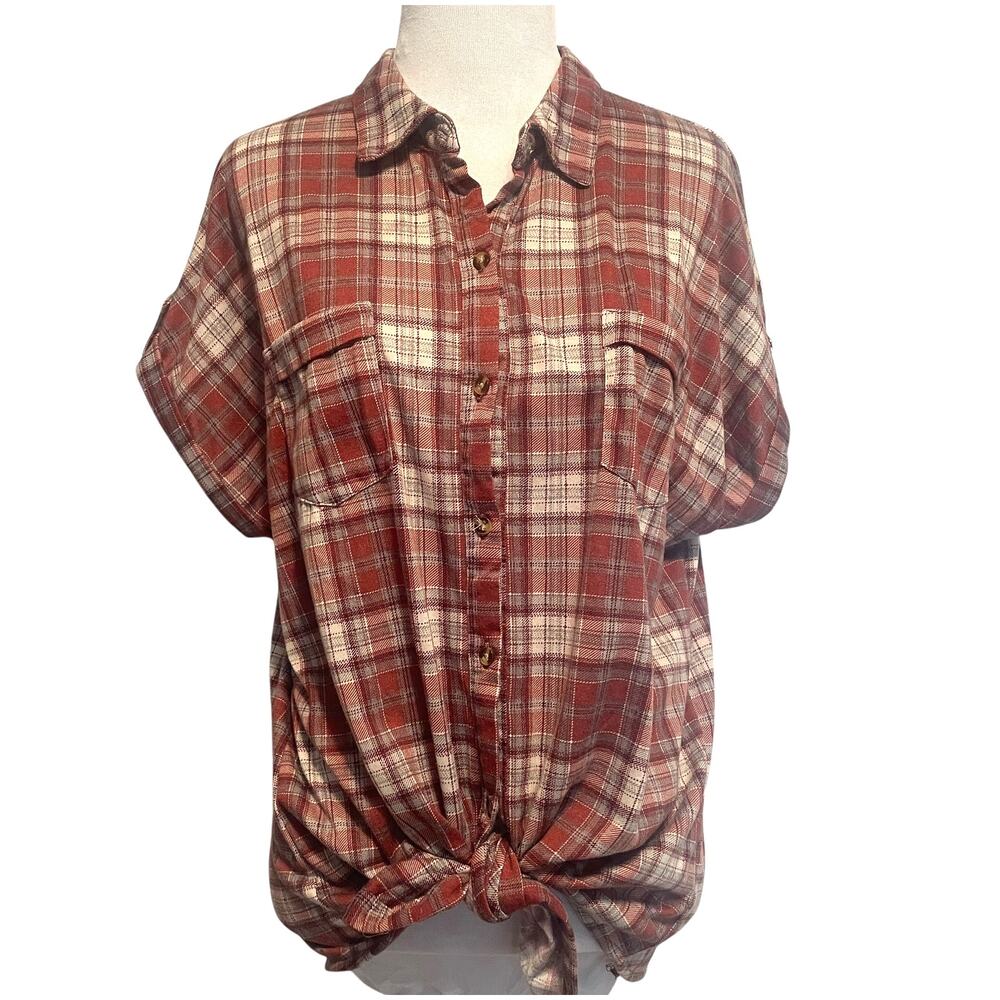 Eden & Olivia Red and Cream Plaid Button-Front Tie Hem Blouse